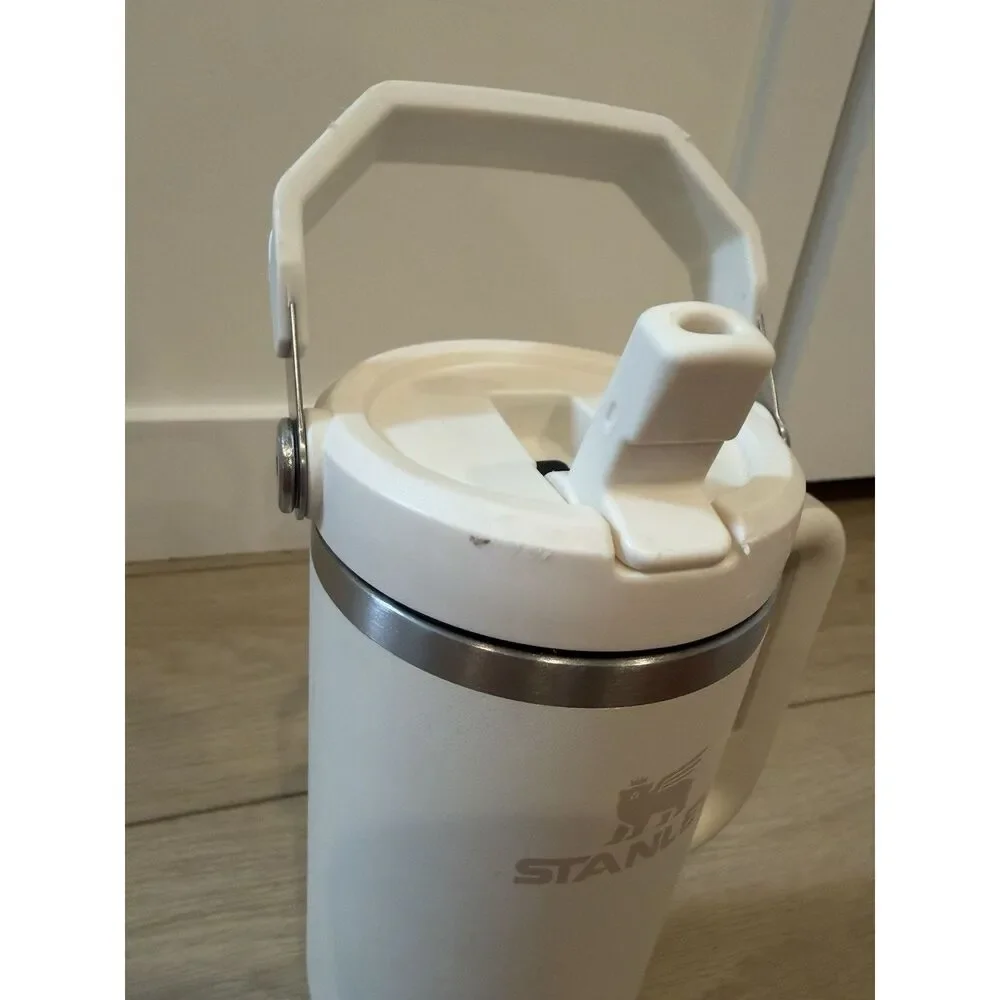 Stanley 30oz White/Cream Insulated Tumbler with Handle, Lid, Dishwasher Safe - Picture 3 of 7